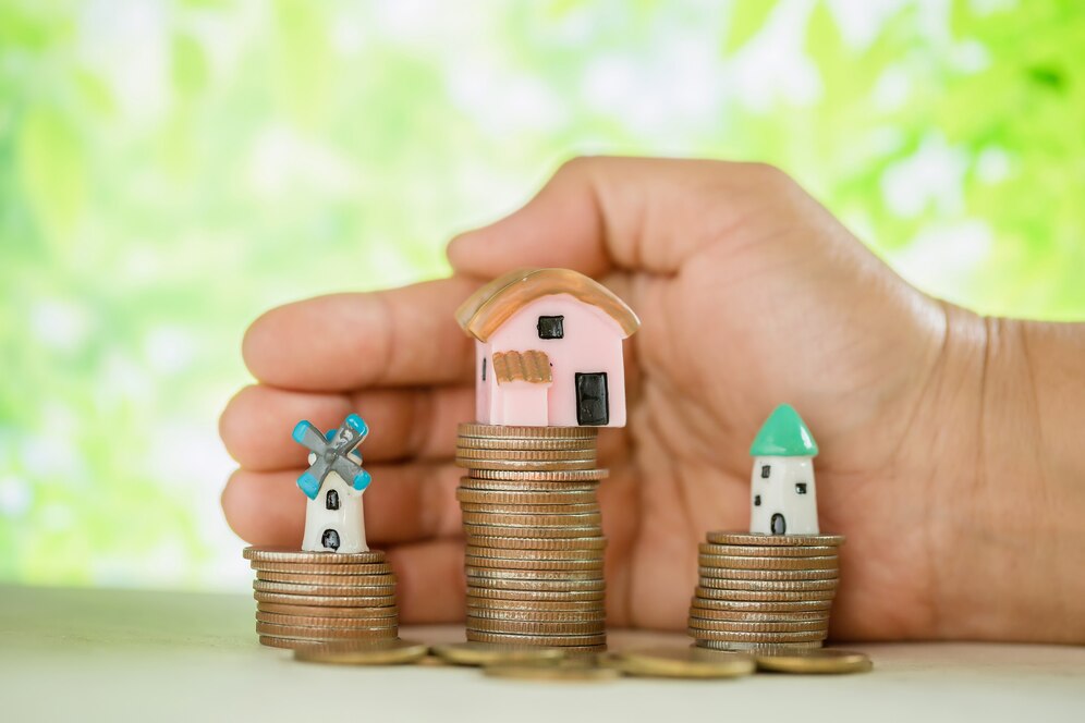 hand-pampered-coins-small-house-model_1150-14859 how to buy a house in south gate ca